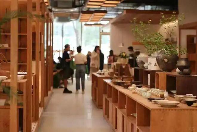 生意:从文化再造到当代生活提案麻将胡了试玩模拟器民艺品牌的新(图14) 生意:从文化再造到当代生活提案麻将胡了试玩模拟器民艺品牌的新(图14)